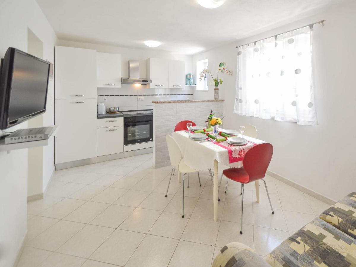 Apartment Slavica-1 By Interhome Trogir Eksteriør bilde